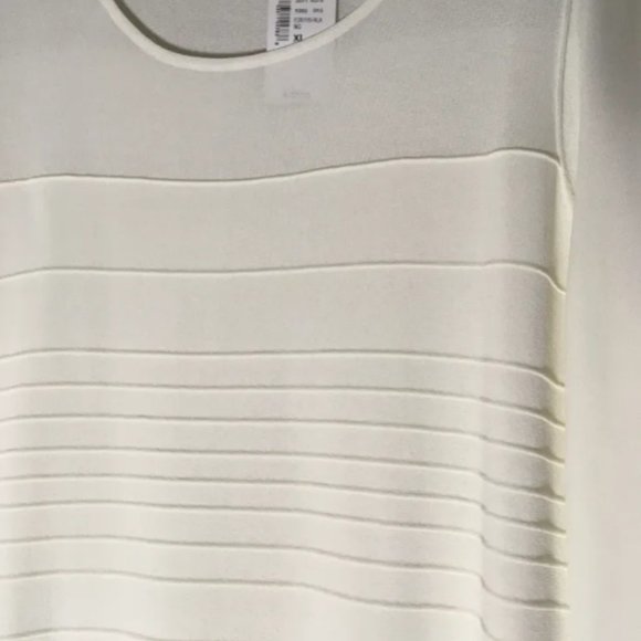 Lightweight Fine Knit Sweater- XL - Picture 2 of 10